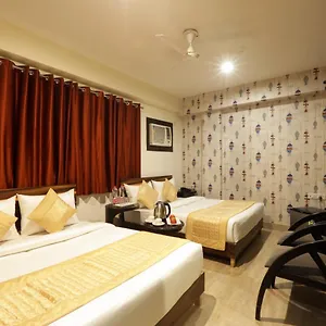 Hotel Classic Plaza At Delhi Airport New Delhi