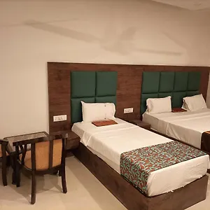 Tark Near Igi Airport Delhi 3*, New Delhi India